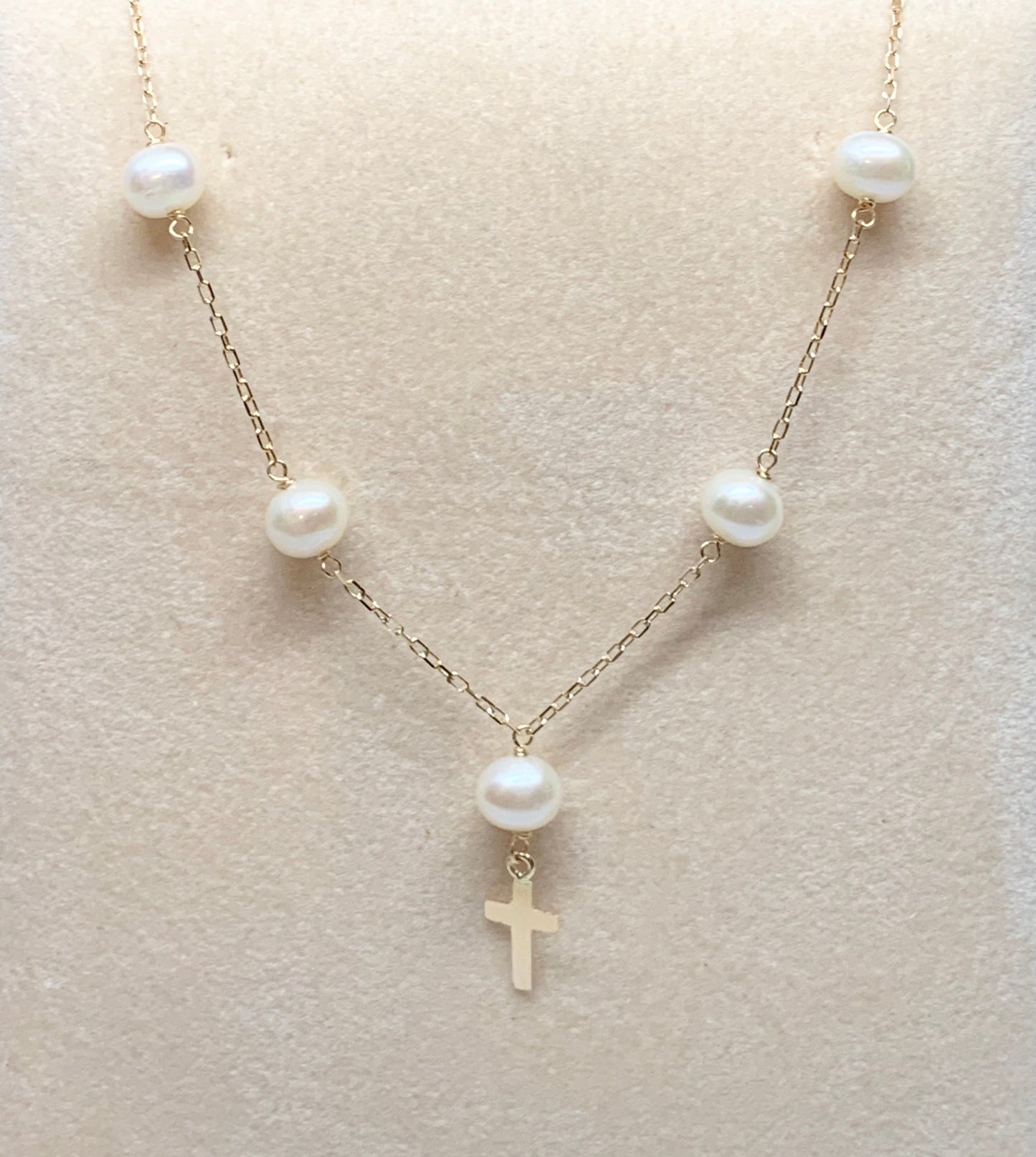5-6 MM Freshwater Pearl Necklace with 14K Cross